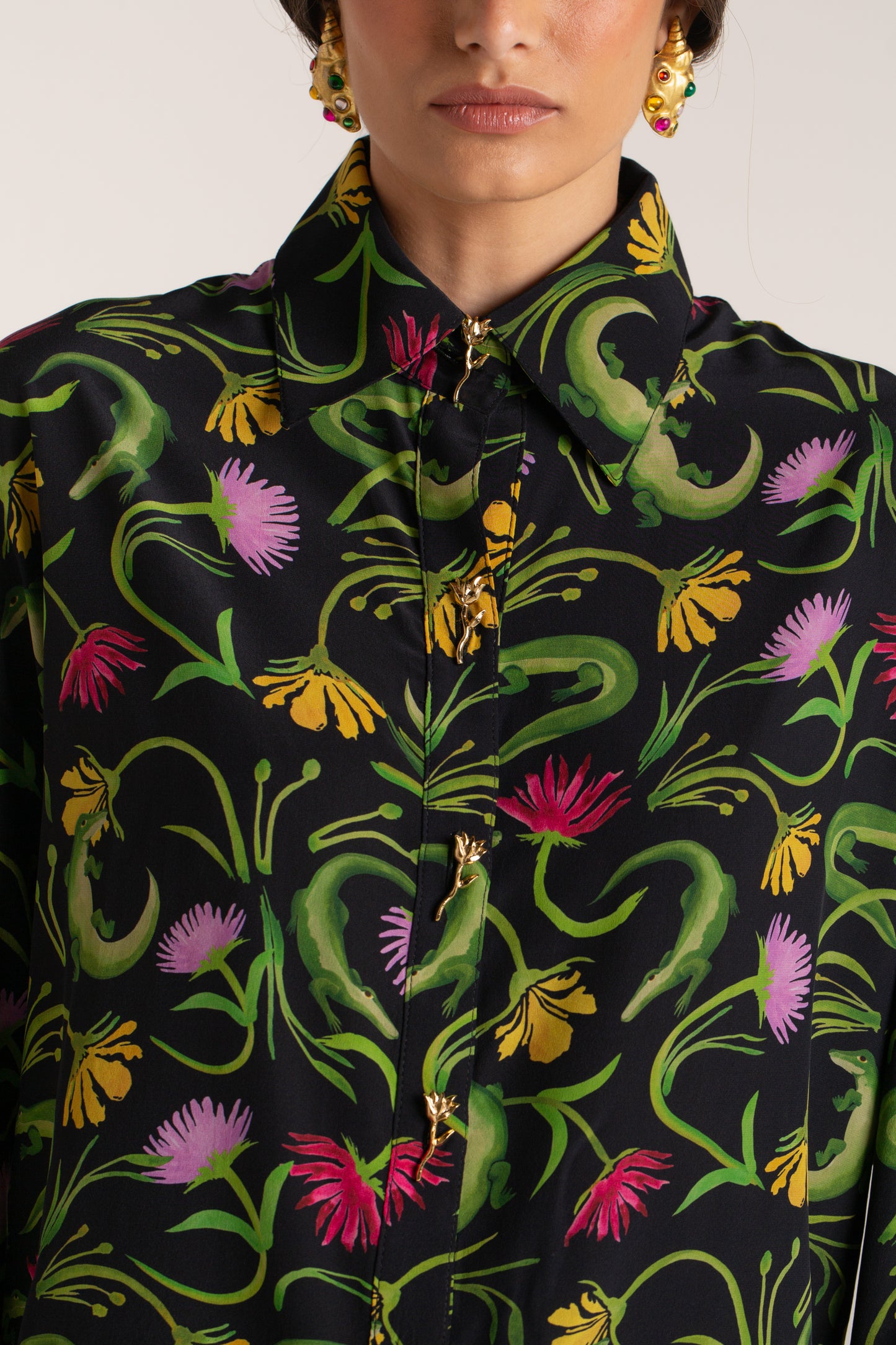 Camisa Flora Egípcia Preta